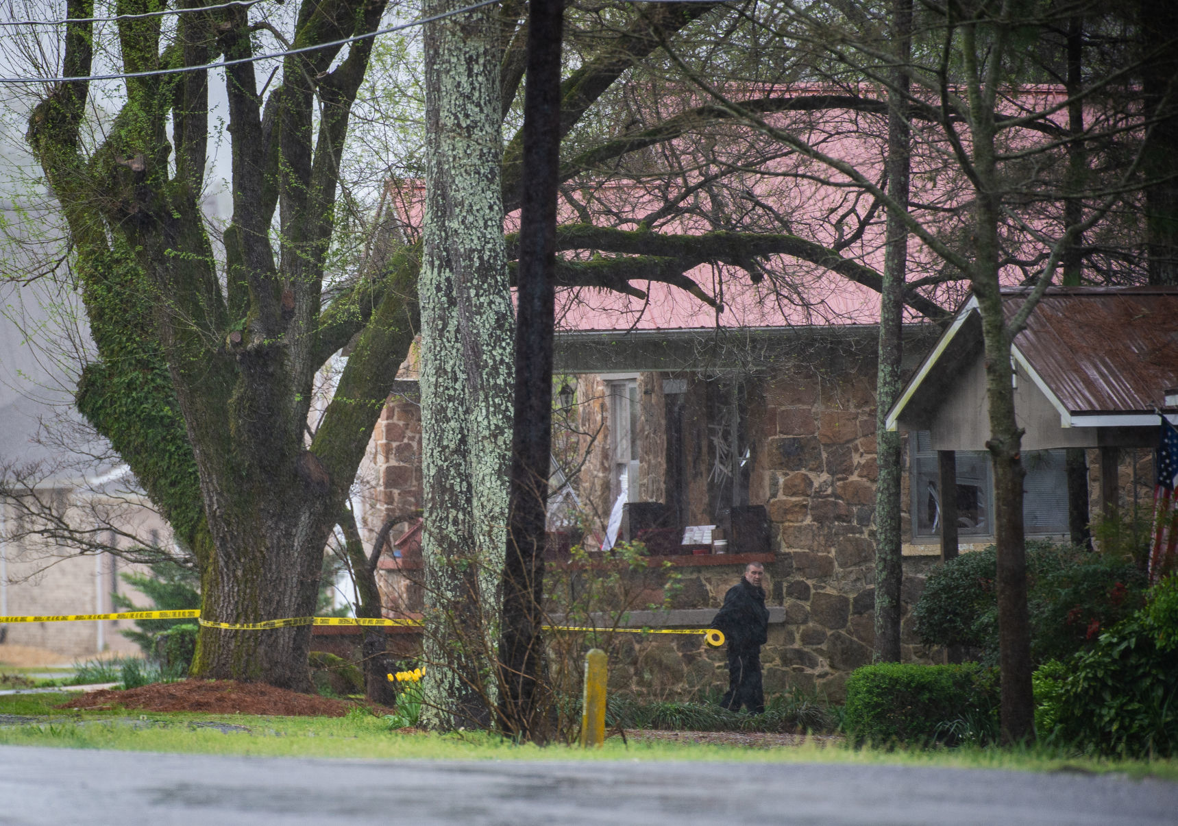 D200321 courtland standoff
